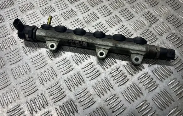 Renault Scenic II - Grand scenic II Fuel main line pipe H82426550 0445214062 409413B