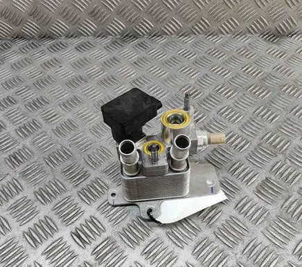 Polestar 2 Engine oil radiator 32373356