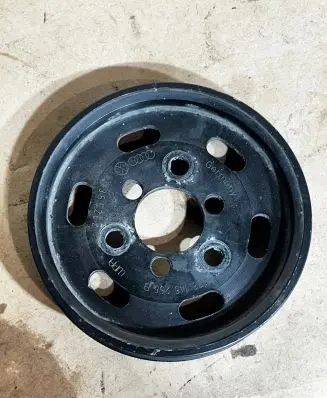 Audi A4 S4 B7 8E 8H Power steering pump pulley 038145255B