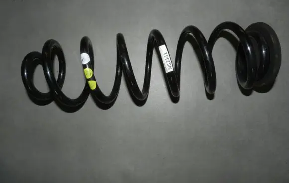 Volkswagen Jetta VI Rear coil spring