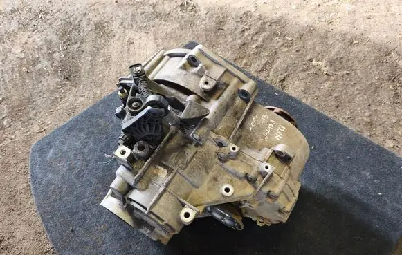 Volkswagen PASSAT CC Manual 6 speed gearbox NFU
