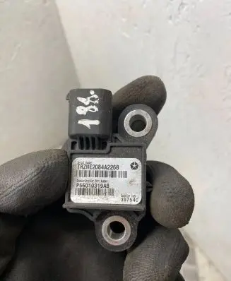 Jeep Grand Cherokee (WJ) Airbag deployment crash/impact sensor P56010319AB TRYME2084A2268