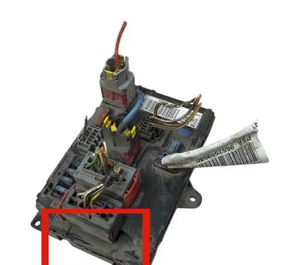 Peugeot 407 Fuse module 9656148180 BSCA0400 S120017001H