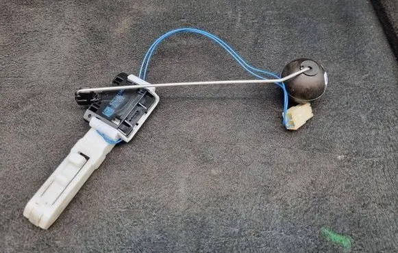 Audi Q7 4L Fuel level sensor 7L8919673A