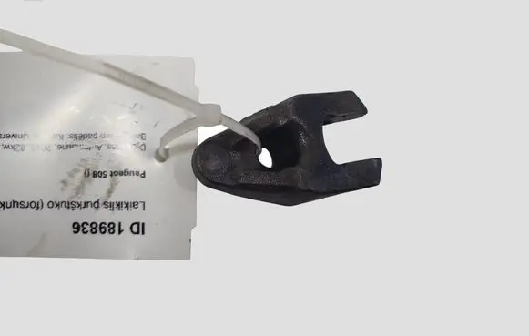 Peugeot 508 Fuel Injector clamp holder
