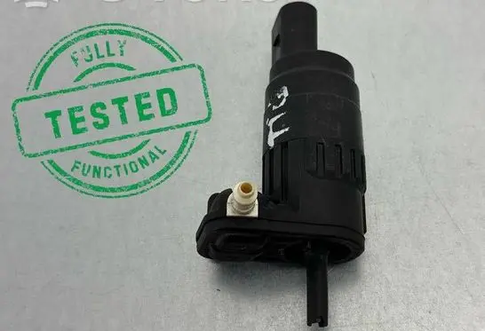 Volkswagen Tiguan Windscreen/windshield washer pump 1K6955651