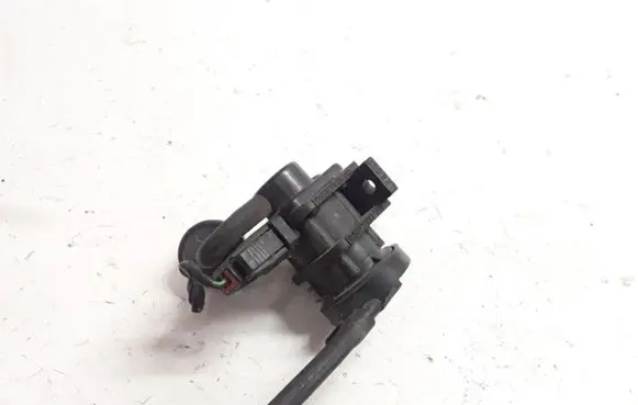Volvo S40, V40 Turbo solenoid valve 7700874764