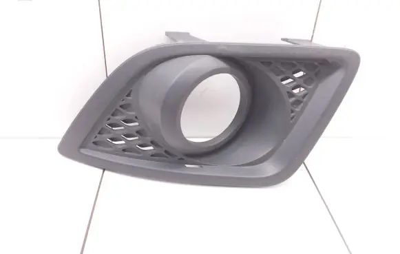 Ford Fiesta Front bumper lower grill 6S6119953BCW DNW14360