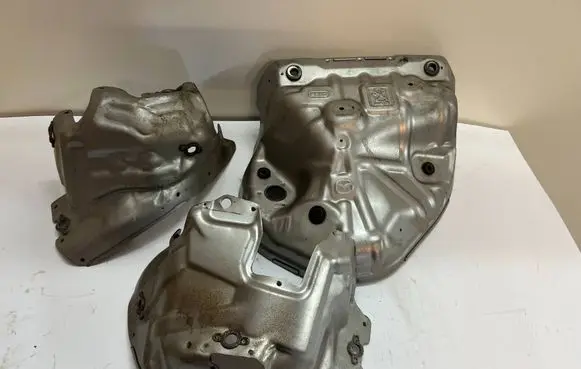 Mazda 3 III Exhaust heat shield 