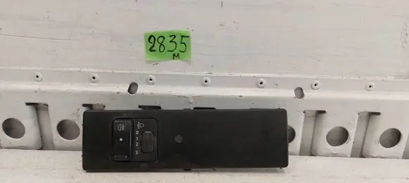 Mercedes-Benz Sprinter W901 W902 W903 W904 Headlight level height control switch 9016891008