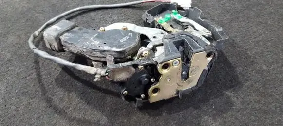 Toyota Camry Front door lock