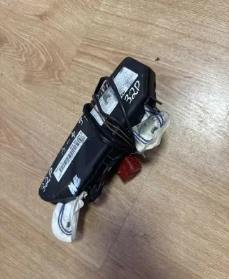 Audi A4 S4 B5 8D Seat airbag 4049050 8L0880242B