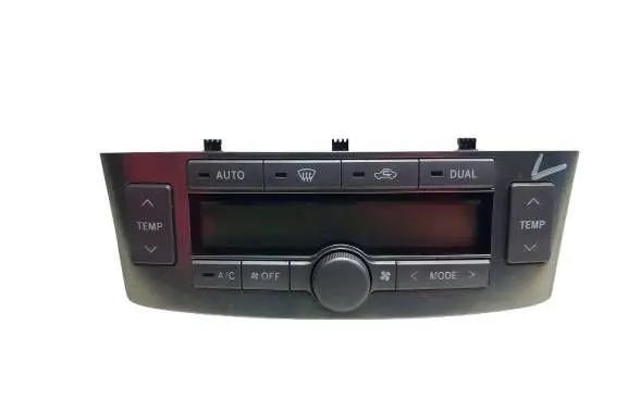 Toyota Avensis T250 Climate control unit 5590005200