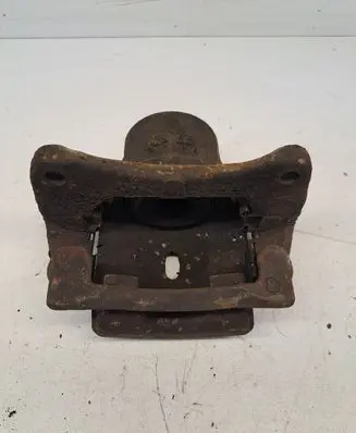 Toyota Prius (NHW20) Front brake caliper