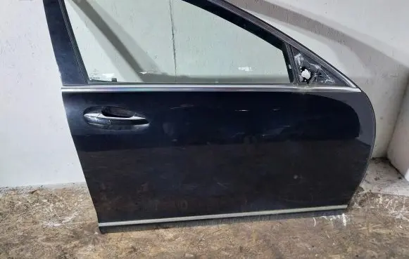 Mercedes-Benz S W220 Front door