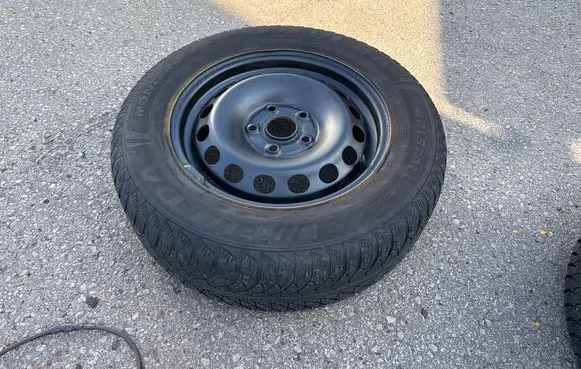 Volkswagen Caddy R15 spare wheel 154106