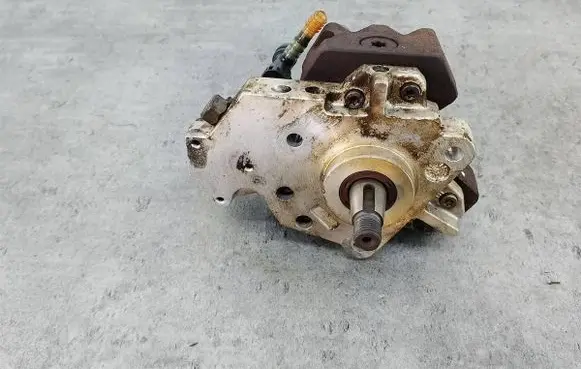 Fuel injection high pressure pump