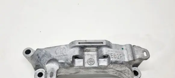 Peugeot 5008 II Engine mounting bracket 9854066580 9813582980