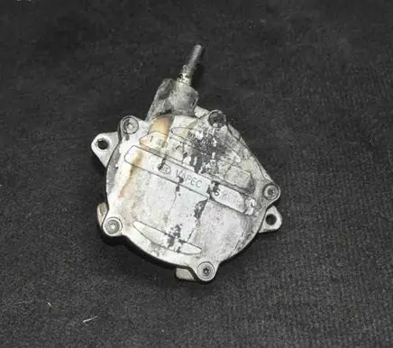 Mercedes-Benz C W203 Vacuum pump A2712301165