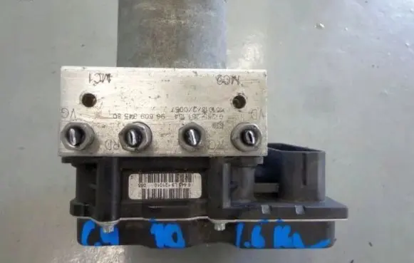 Citroen C4 I Picasso Master brake cylinder