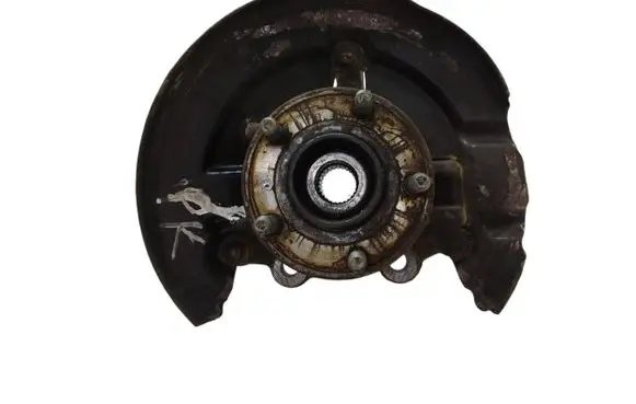 Ford Focus Front wheel hub AV613K171