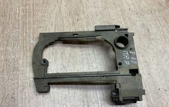 BMW 5 E39 Front door exterior handle/bracket 