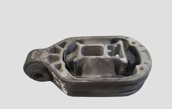 Renault Megane III Engine mount bracket 112380