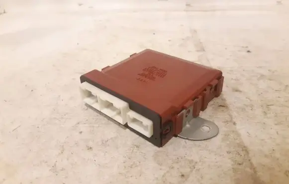 Lexus GS 300 350 430 450H Door control unit/module 8922230120 1233006491