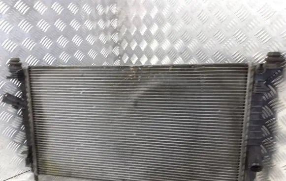 Ford Focus Radiator set 3M5H8005TL