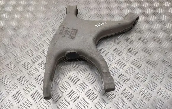 Rear upper control arm/wishbone