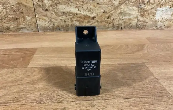 Peugeot 407 Glow plug pre-heat relay 9640469680