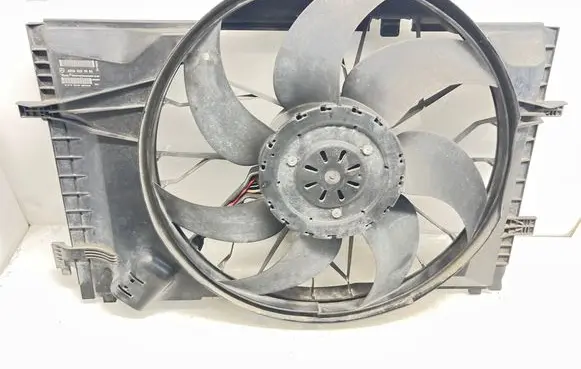 Mercedes-Benz C W203 Electric radiator cooling fan A2035001693
