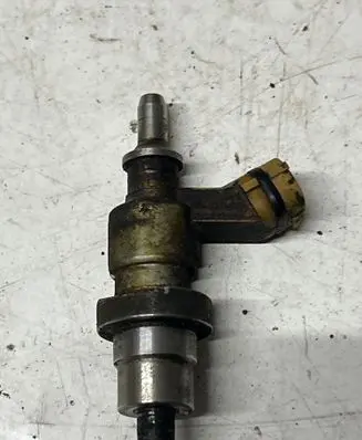 Toyota Land Cruiser (J120) Fuel injector
