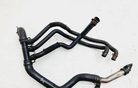 Renault Scenic II - Grand scenic II Engine coolant pipe/hose