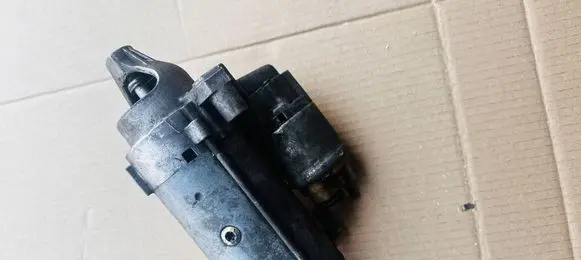 Peugeot Partner Starter motor 9662854180