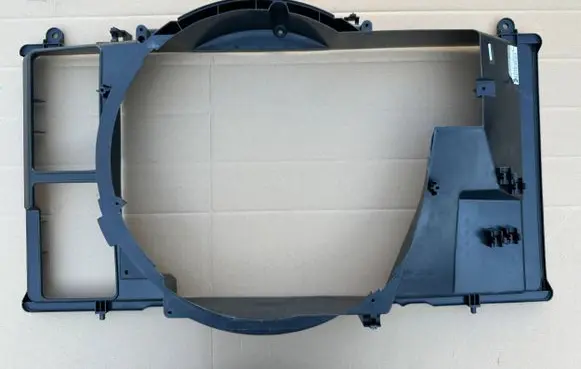 Nissan Patrol Y61 Radiator cooling fan shroud 21476VB80A 21476VB800