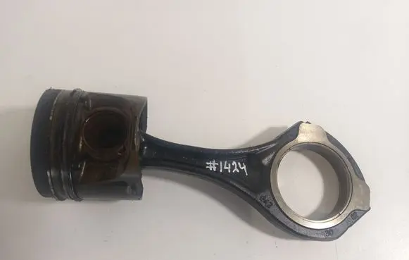 Mercedes-Benz C W204 Piston with connecting rod 642