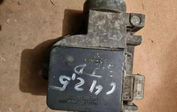 Audi A6 S6 C4 4A Mass air flow meter 0281002074