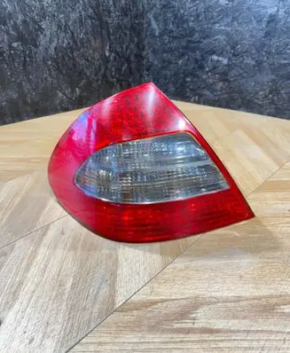 Mercedes-Benz E W211 Rear/tail lights A2118202564 334509 14060803