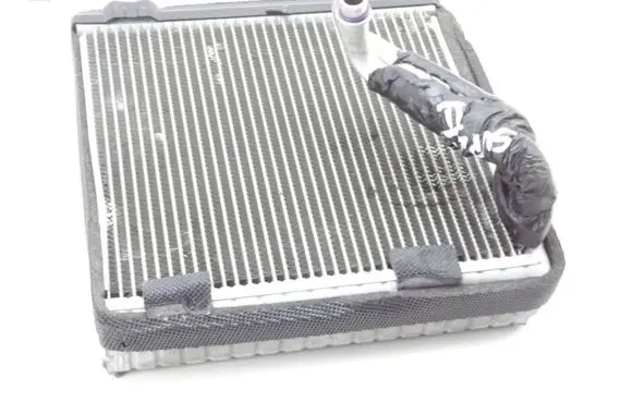 Skoda Superb B6 (3T) A/C cooling radiator (condenser)