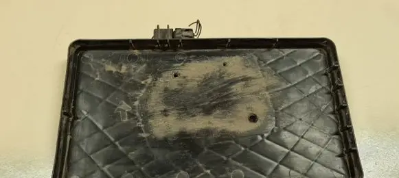 Battery tray