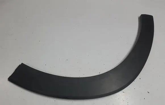 Hyundai Tucson TL Front arch trim 
