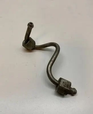 Chevrolet Captiva Fuel injector supply line/pipe 
