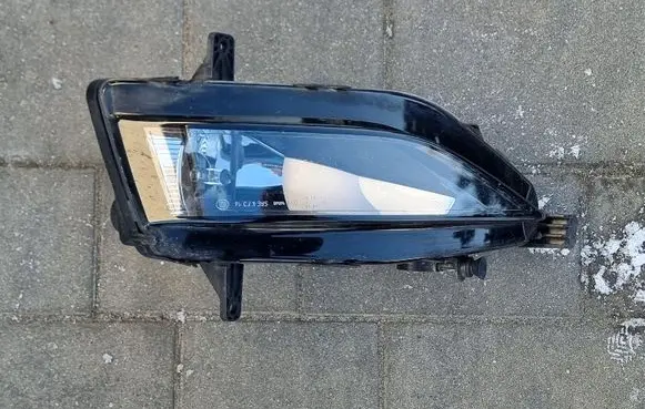 Volkswagen Golf VII Front fog light 5J0941068 01051602 02A00RL