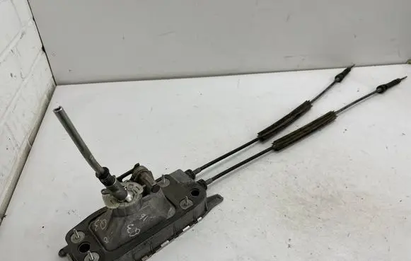 Audi Q3 8U Gear shifter/selector 5N0711049T