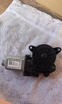 KIA Niro Rear door window regulator motor 83450G5000