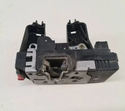 Opel Zafira A Rear door lock 24414135 DT24414135