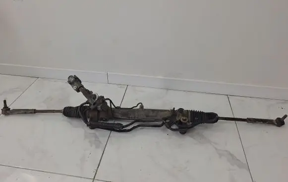 Toyota Avensis T250 Steering rack