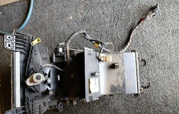 Mercedes-Benz A W168 Interior heater climate box assembly A1688300262