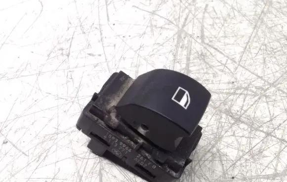 BMW 5 E60 E61 Electric window control switch 9113771